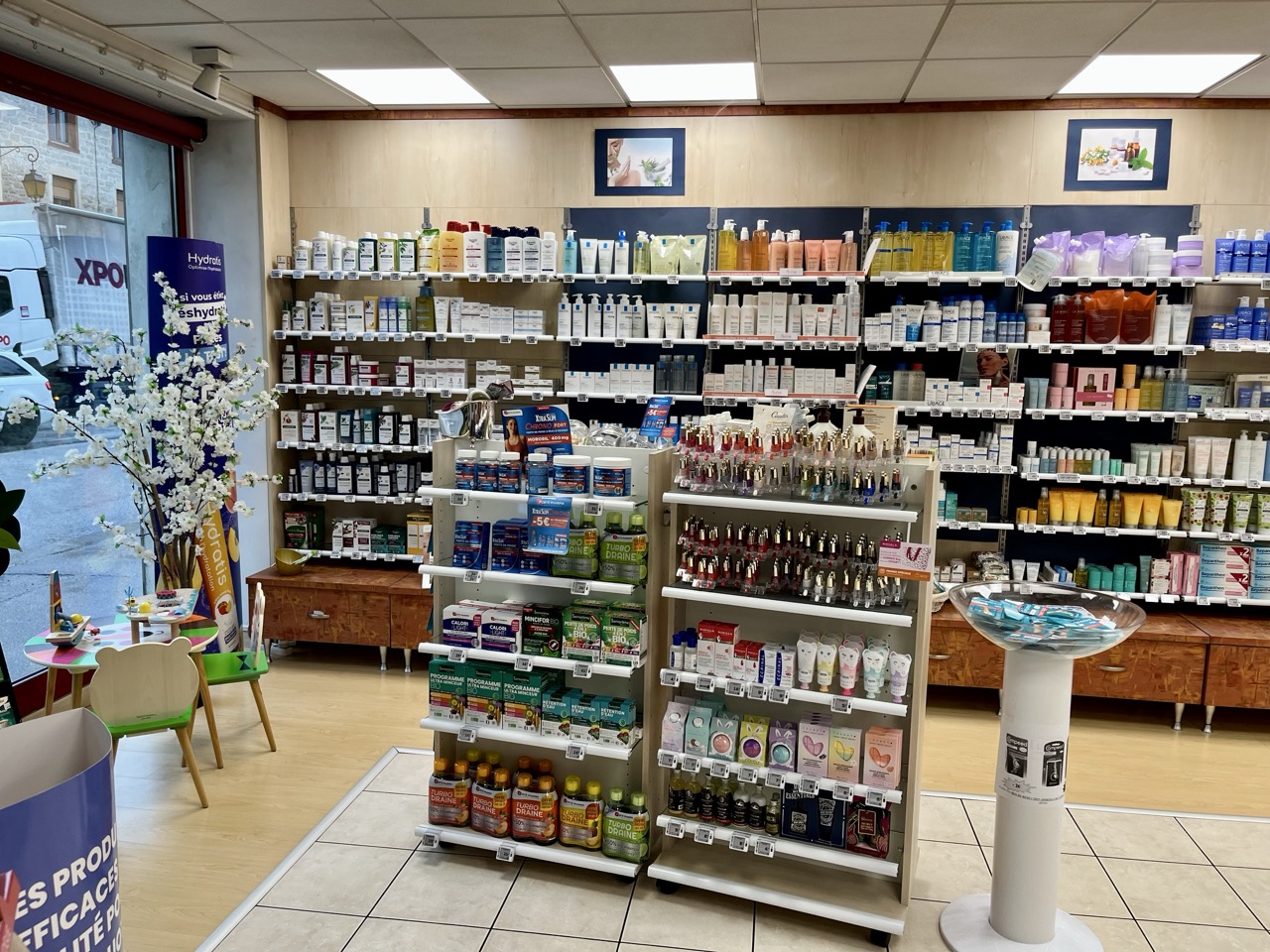 pharmacie-des-4-chemins-montrevel-en-bresse-10